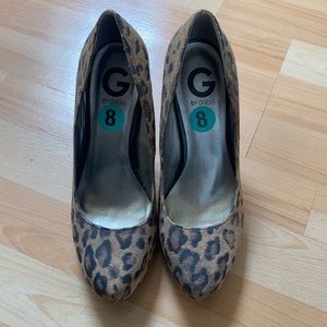 Size 8 guess heels